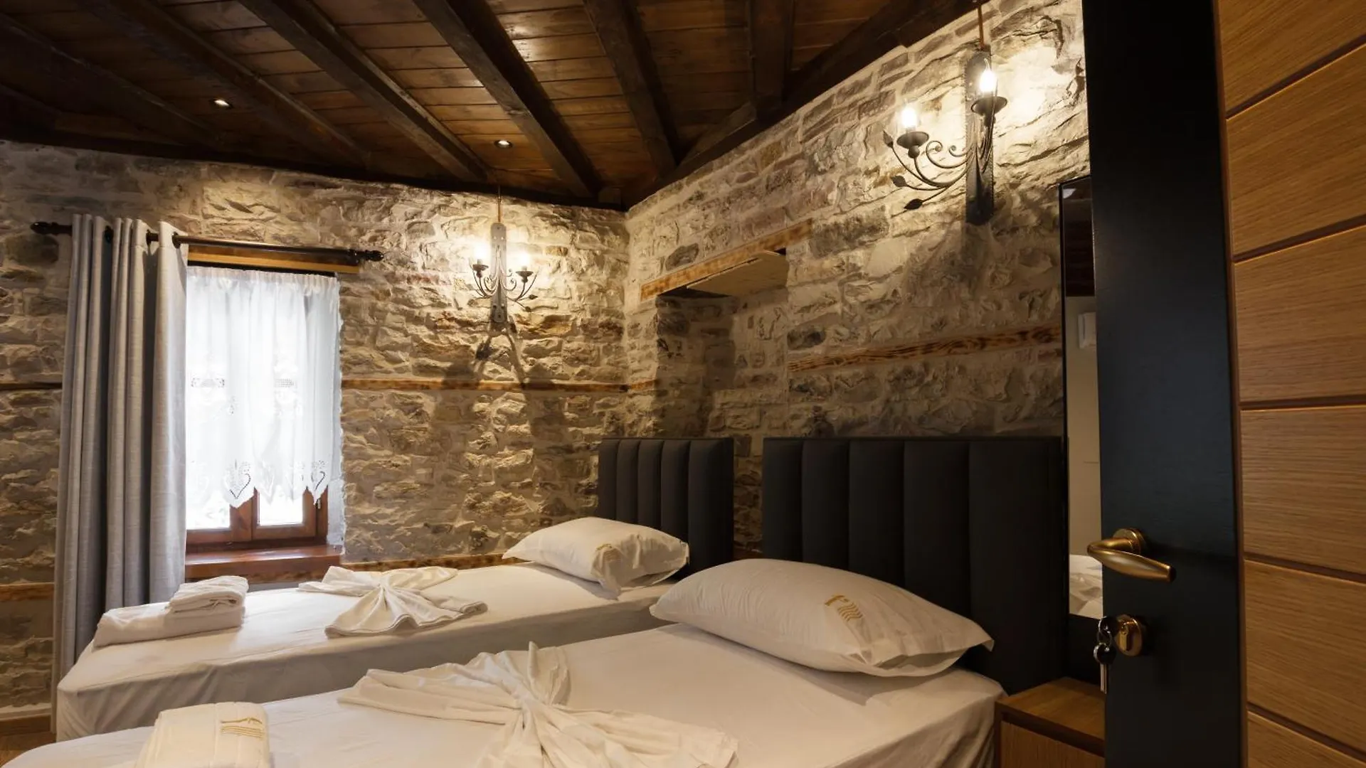 Furra Hotel Gjirokaster 0*,  Albania