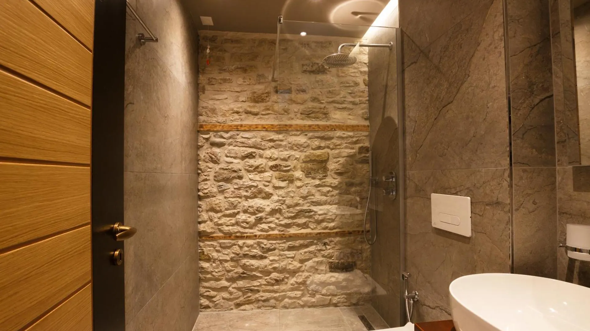 Furra Hotel Gjirokaster Albania