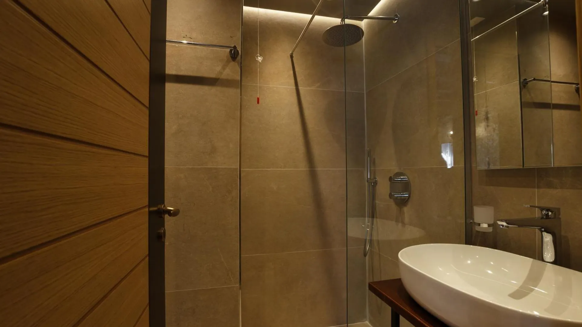 Furra Hotel Gjirokaster Apartment